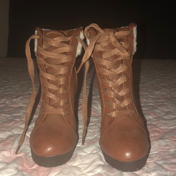 Brown fur heels - Picture 2 of 6